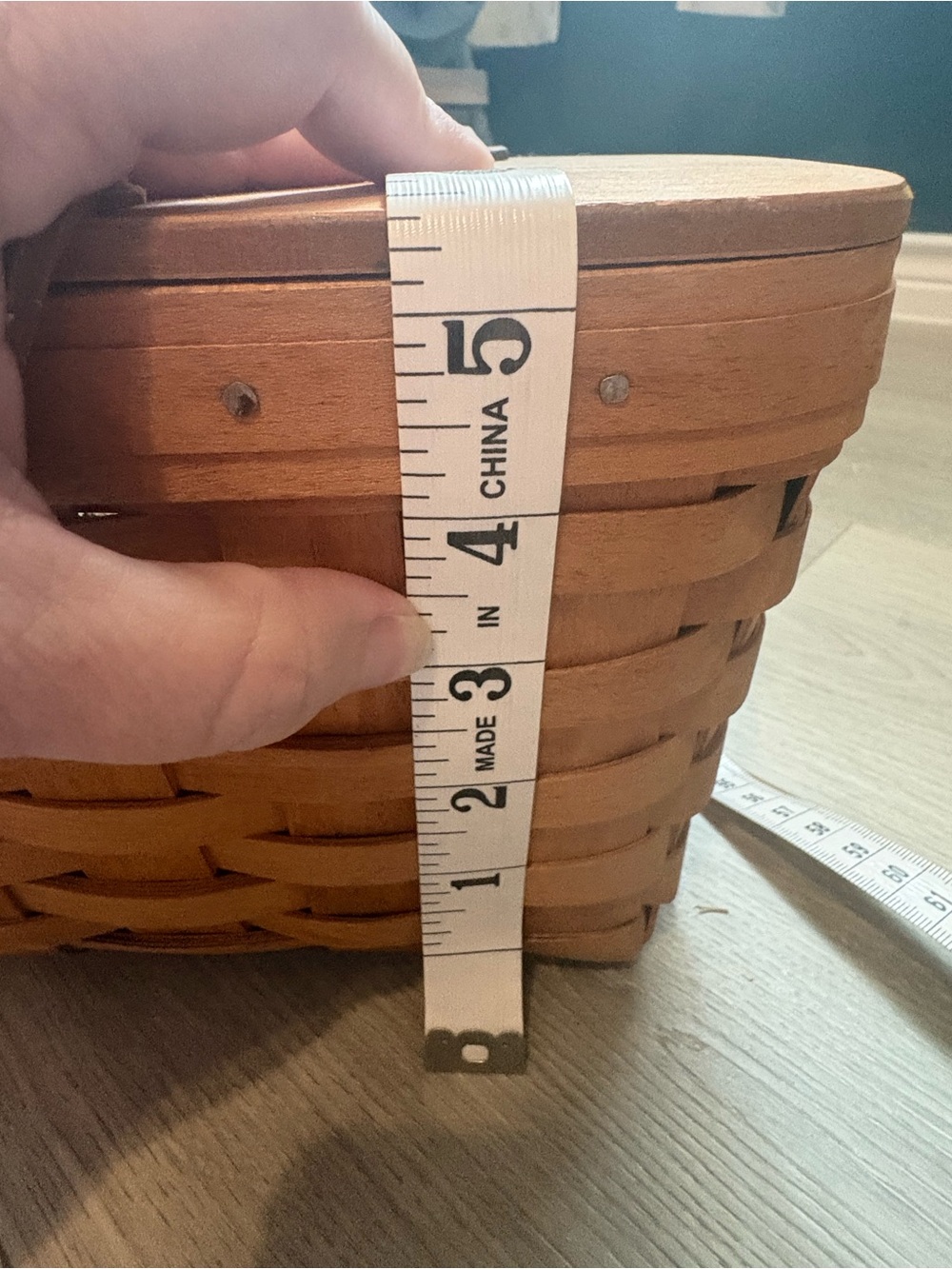 1993 Longaberger Small Picnic Basket - Picture 6 of 8